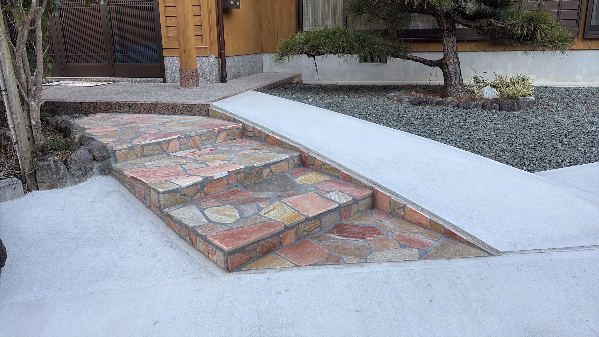 2025/12/25　玄関アプローチ工事